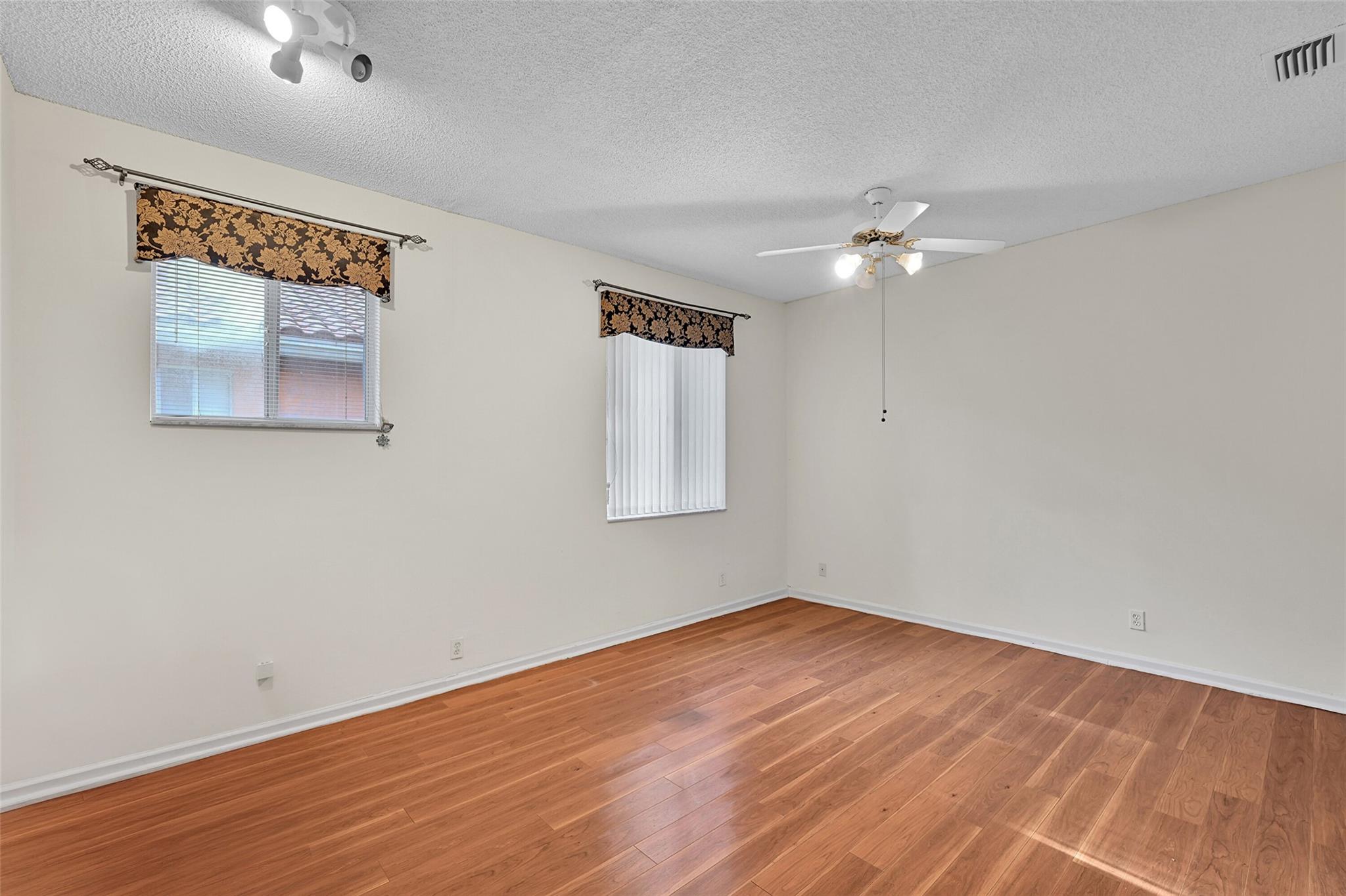 Coral Creek 146-6 B - Residential