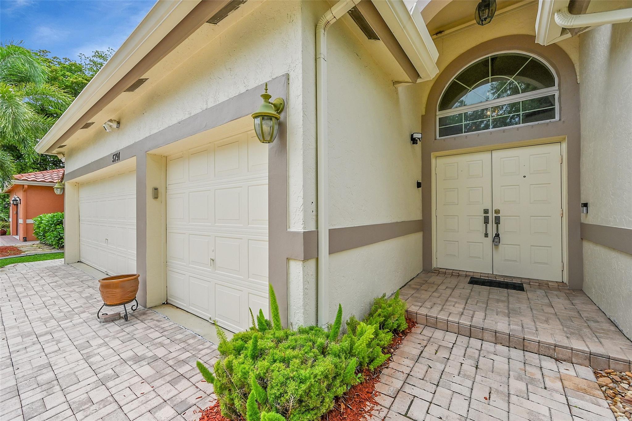 View photos, virtual tours, details... 5791 NW 48th Dr