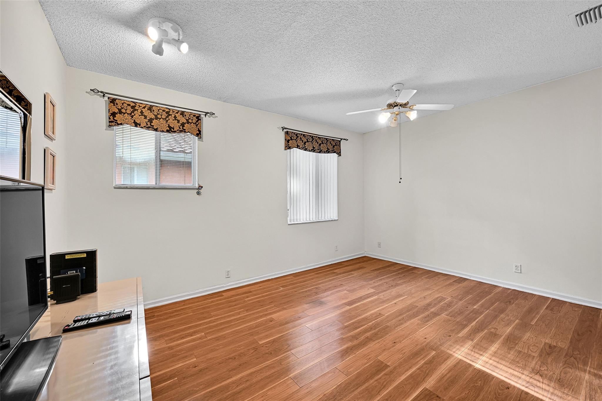 Coral Creek 146-6 B - Residential