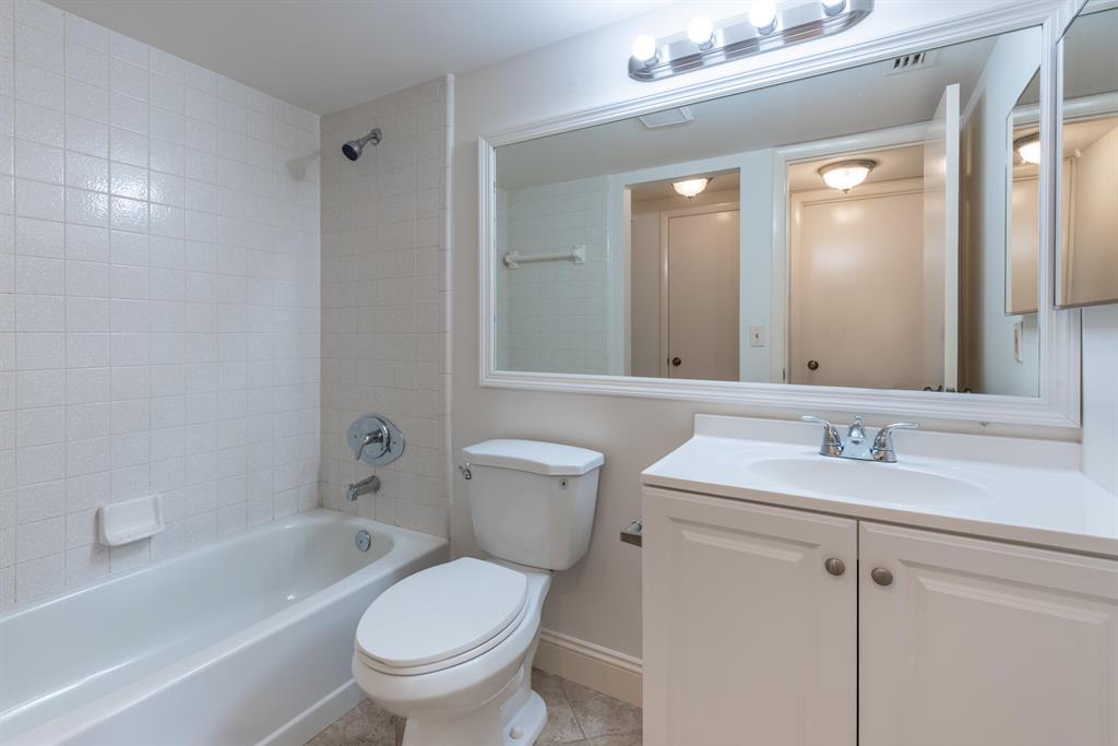 PINE RIDGE AT HAVERHILL CONDO - Residential Lease