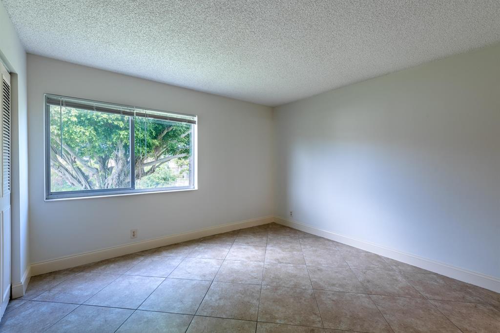 PINE RIDGE AT HAVERHILL CONDO - Residential Lease