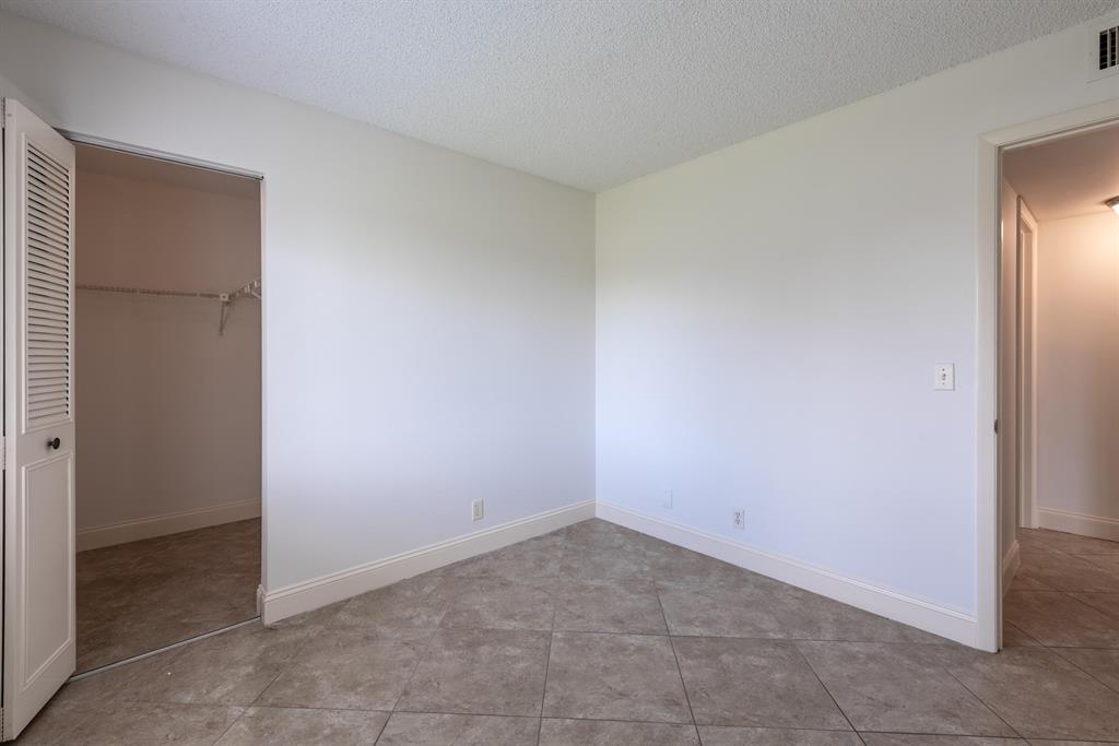 PINE RIDGE AT HAVERHILL CONDO - Residential Lease