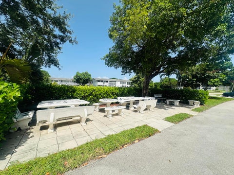 Tiny photo for 2017 Farnham N, Deerfield Beach, FL 33442 (MLS # B26053053)