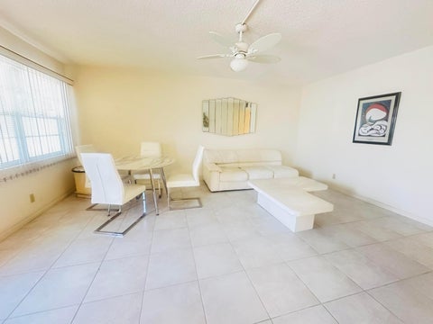 Tiny photo for 2017 Farnham N, Deerfield Beach, FL 33442 (MLS # B26053053)