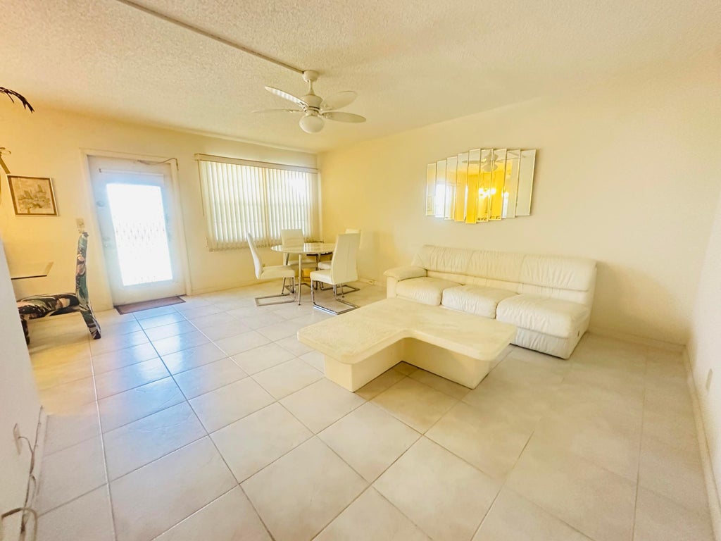 Photo of 2017 Farnham N, Deerfield Beach, FL 33442 (MLS # B26053053)