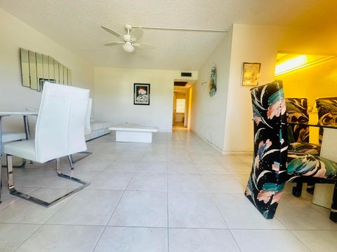 Tiny photo for 2017 Farnham N, Deerfield Beach, FL 33442 (MLS # B26053053)