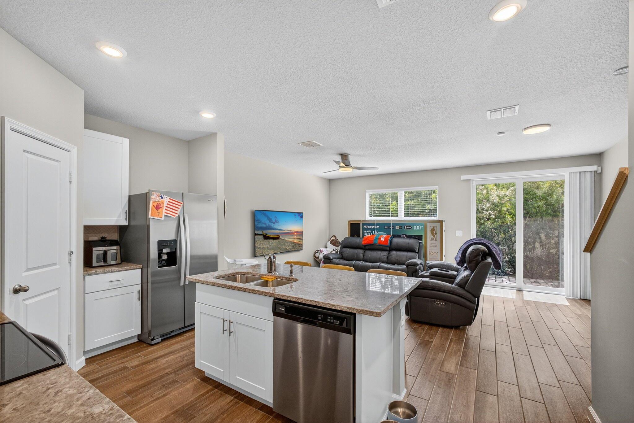SEASIDE - Residential Lease