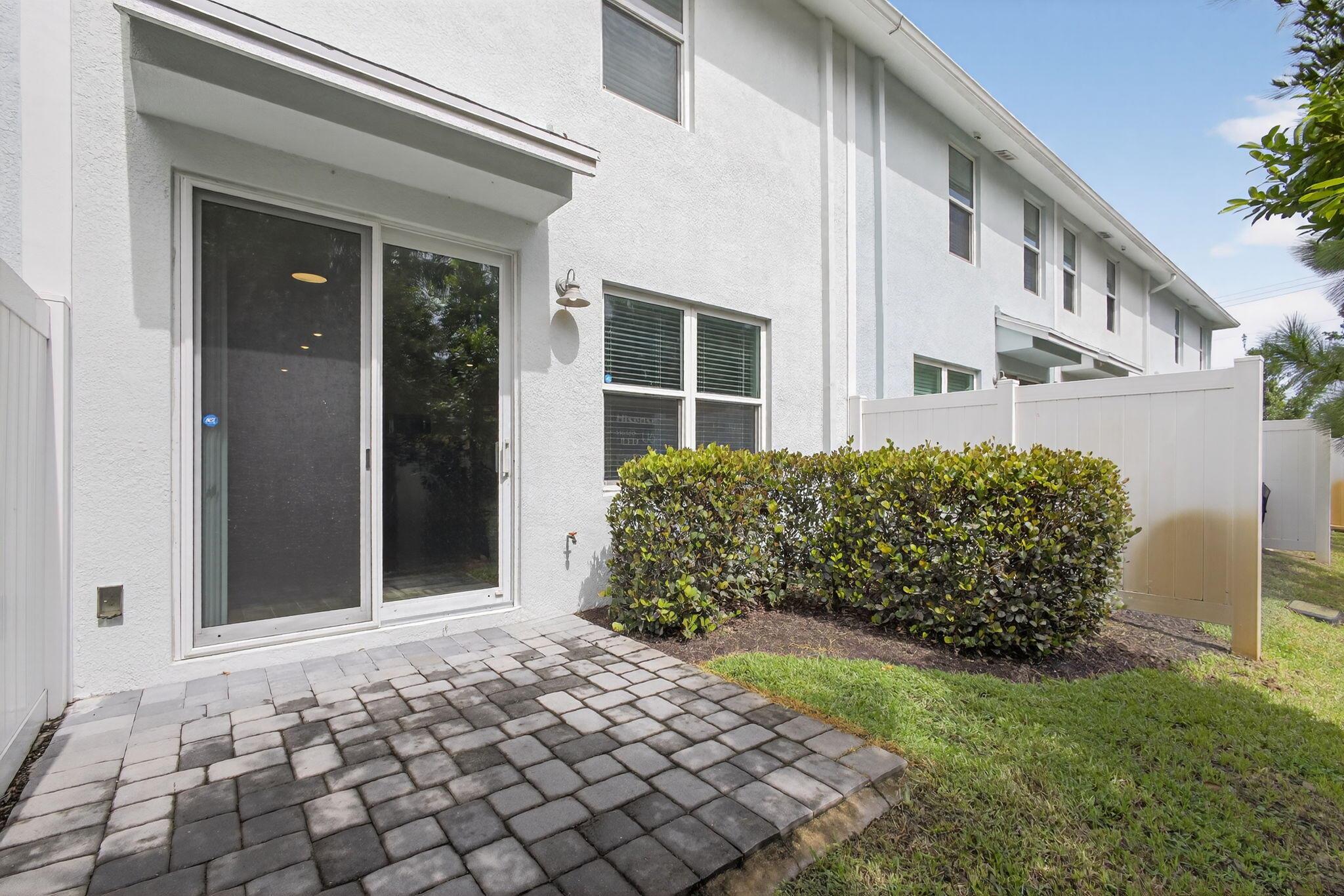 SEASIDE - Residential Lease