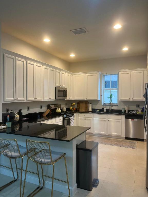 EVERGRENE PCD 7 - Residential Lease