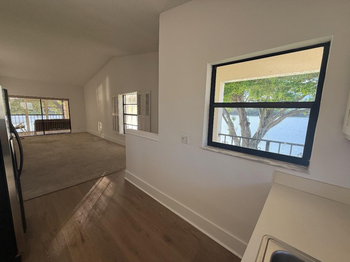 Lake Windwood Condo 01-14 - Residential Lease