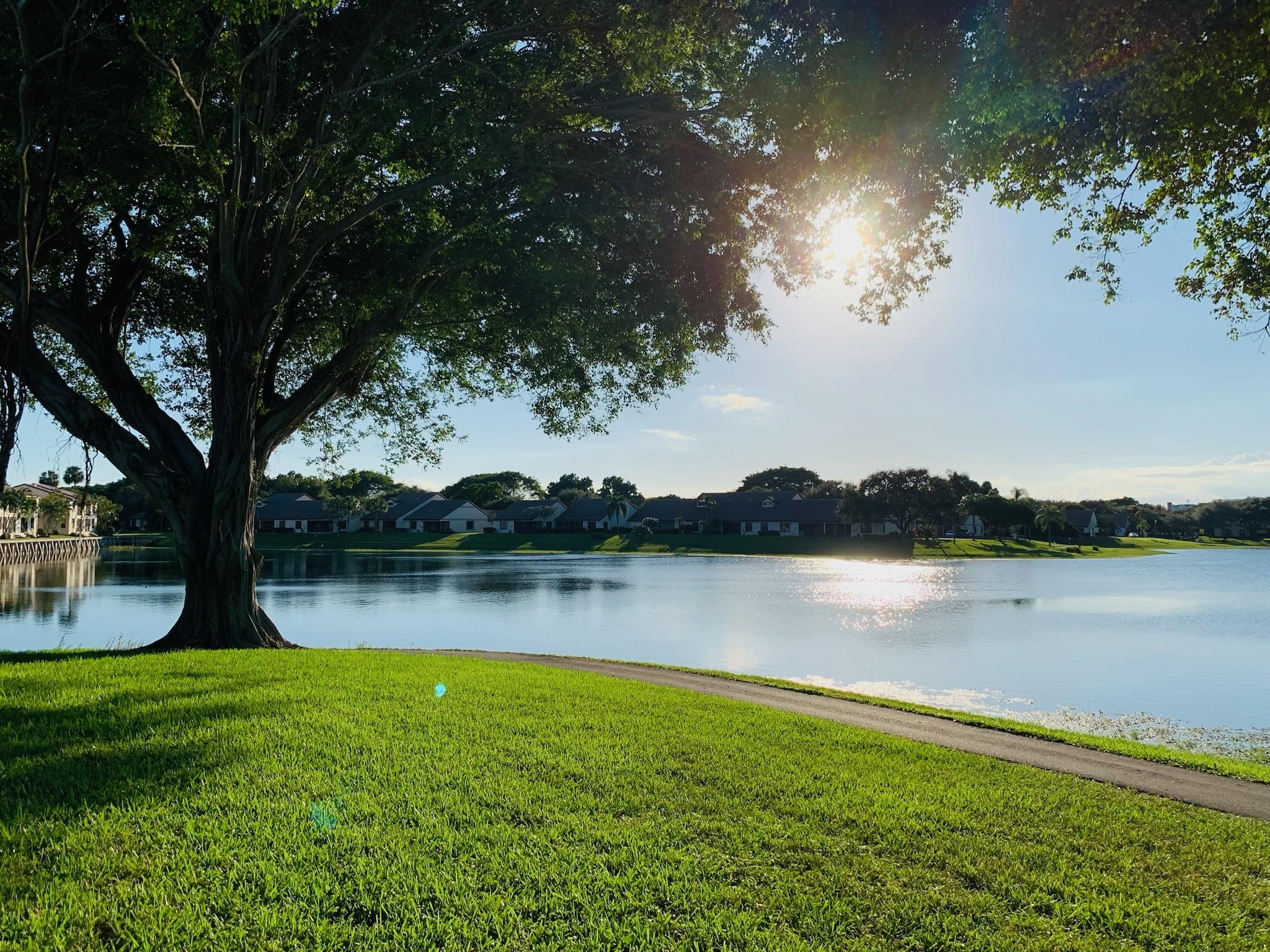 Lake Windwood Condo 01-14 - Residential Lease