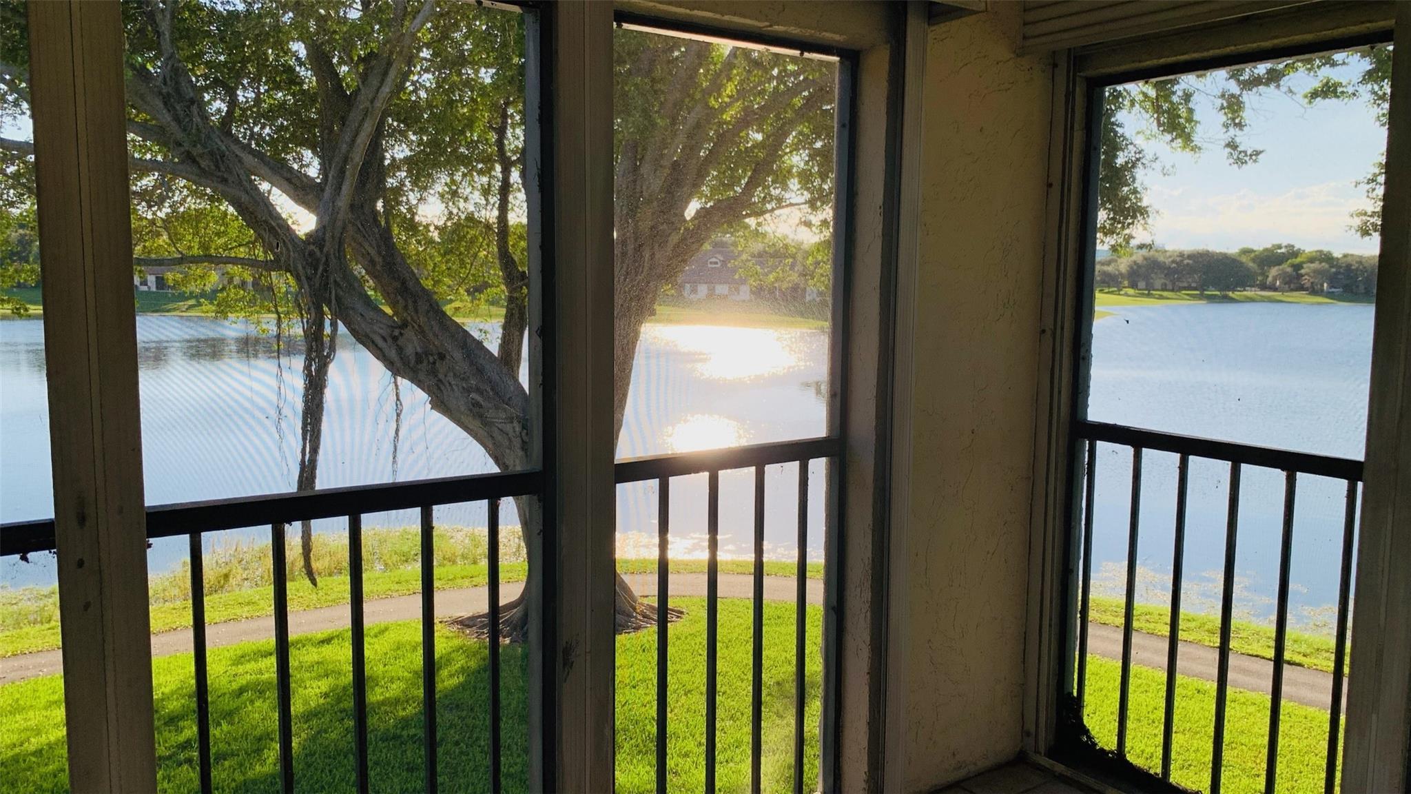 Lake Windwood Condo 01-14 - Residential Lease