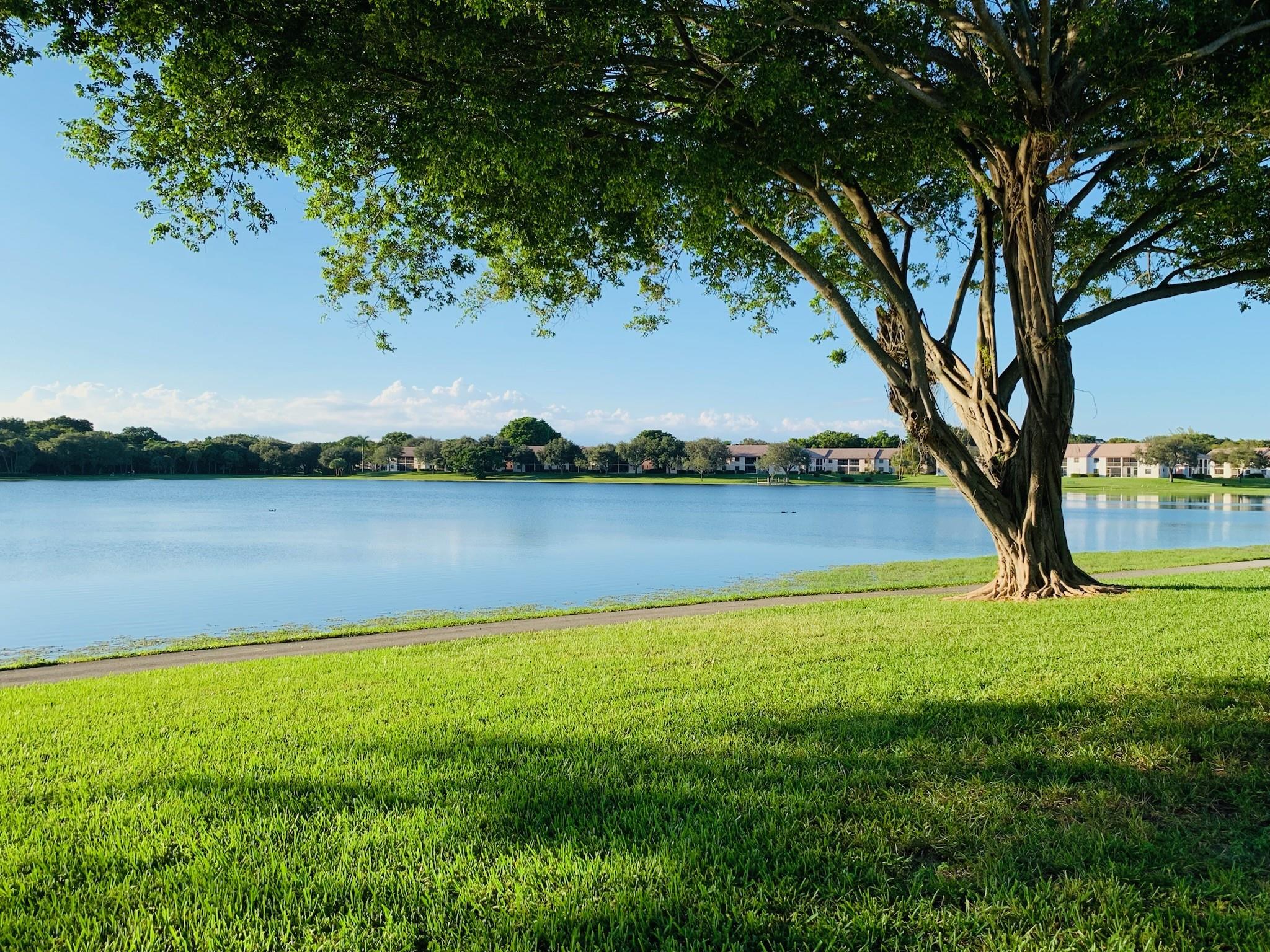 Lake Windwood Condo 01-14 - Residential Lease