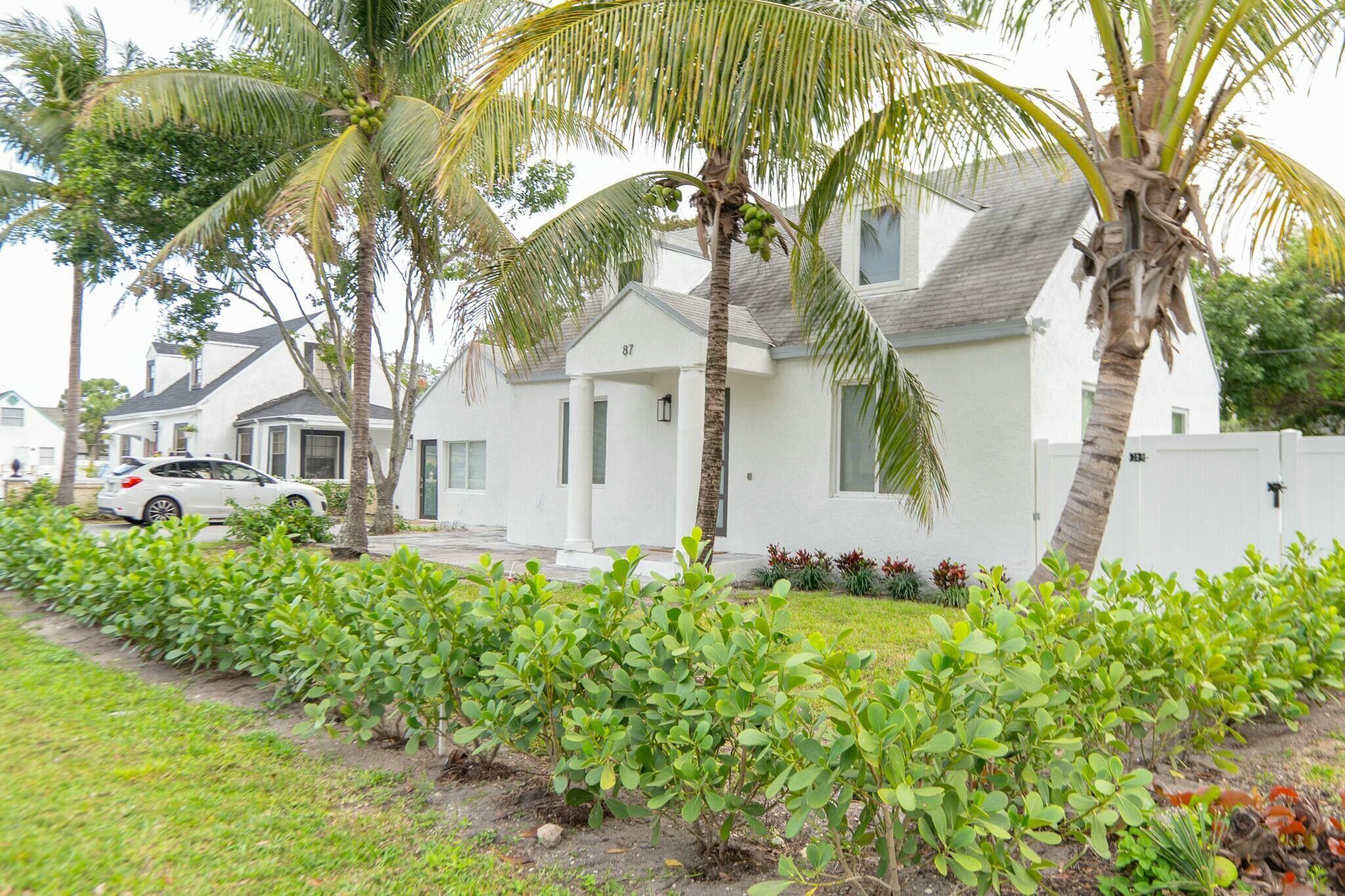 87 Silver Beach Road A