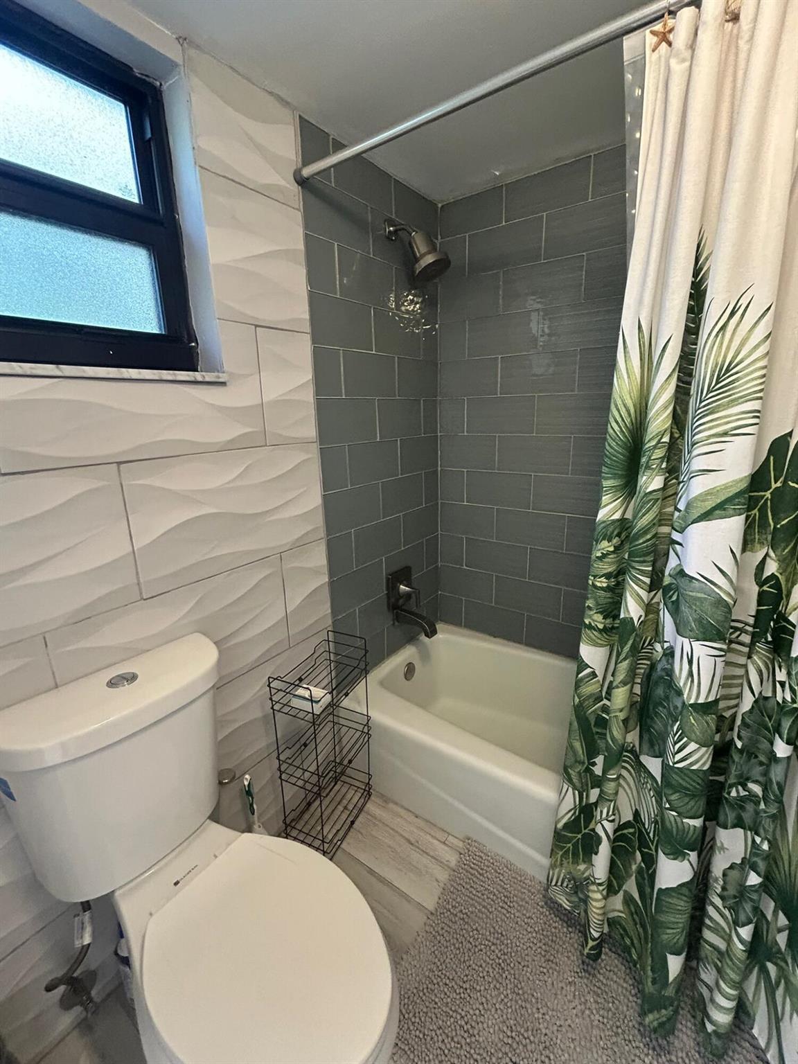 BAGATTELLE CONDO - Residential Lease