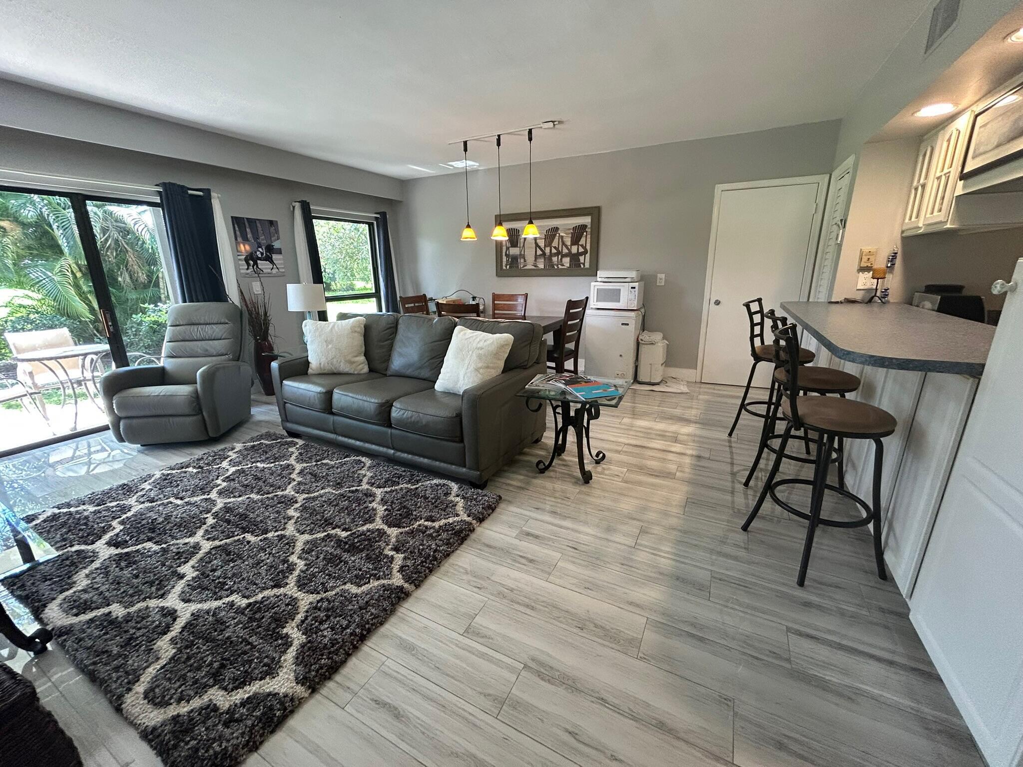 BAGATTELLE CONDO - Residential Lease