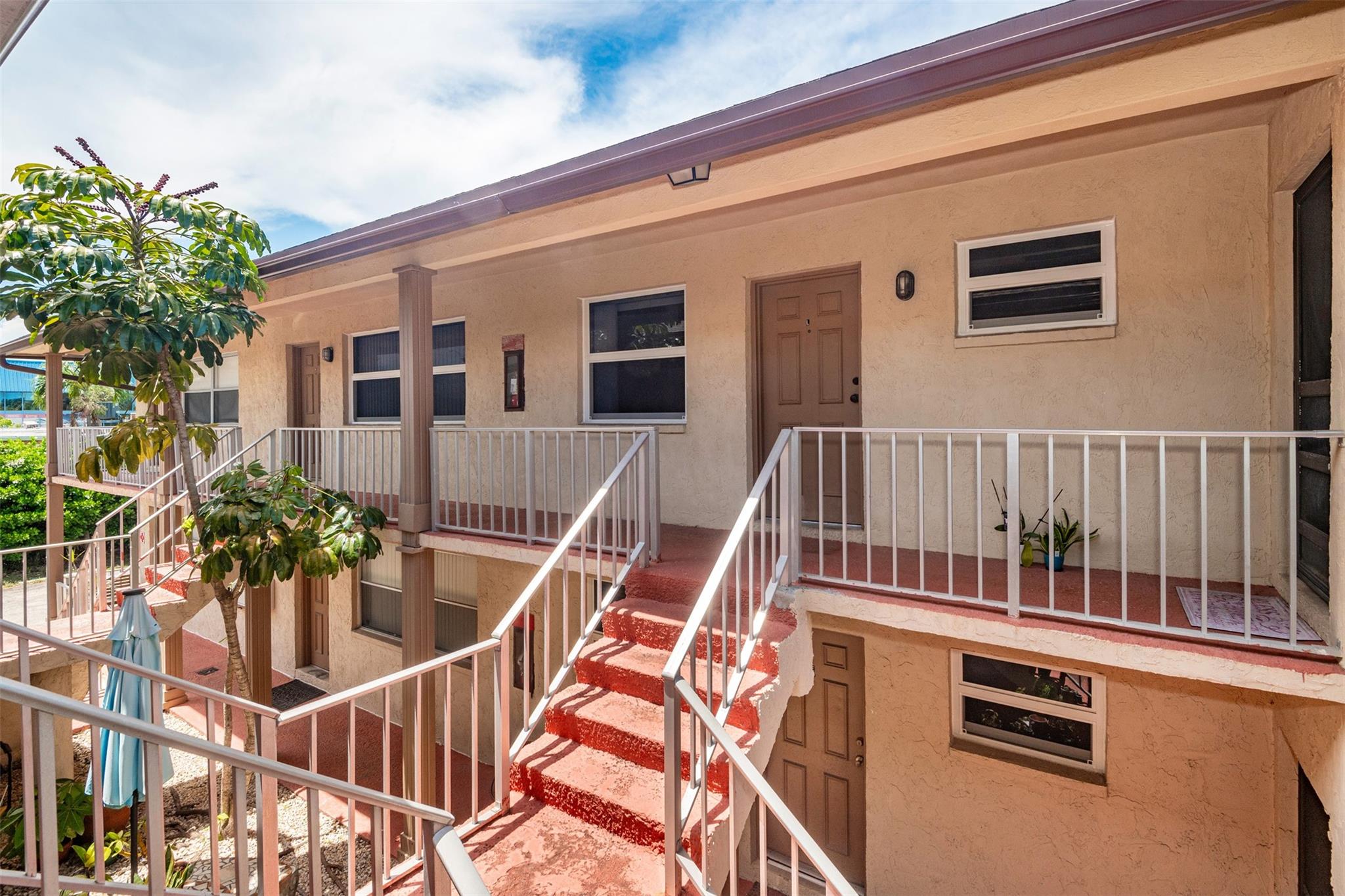 SECOND FLOOR CONDO - NEWER IMPACT WINDOWS 2024 - EAST OF FEDERAL HWY. - LAUNDRY FACILITIES - WATER INCLUDED - FIRST ,LAST, SECURITY DEPOSIT REQUIRED - NO EVICTIONS - PLEASE USE RENT SPREE