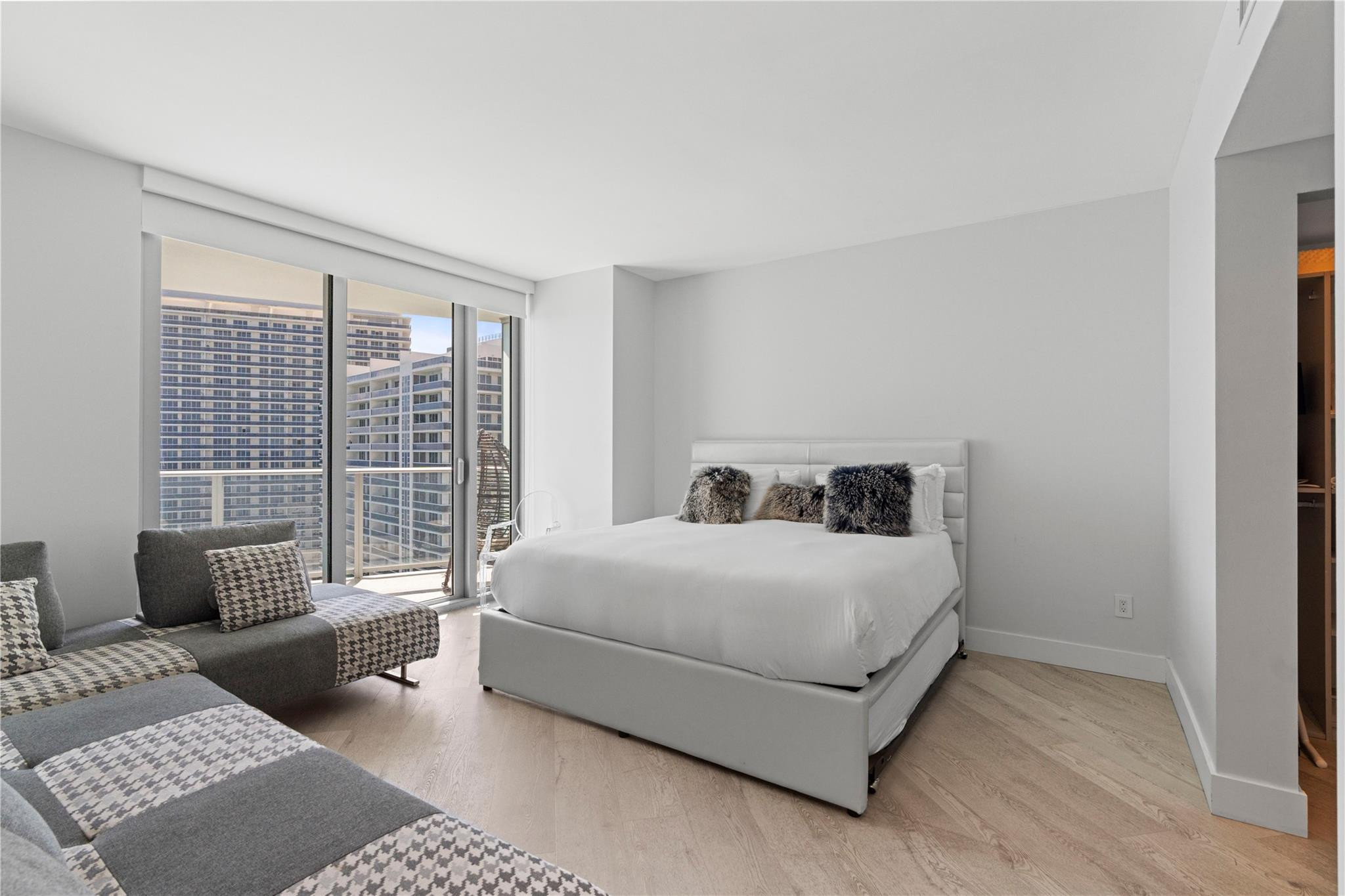 Lyfe Beach Resort - Residential