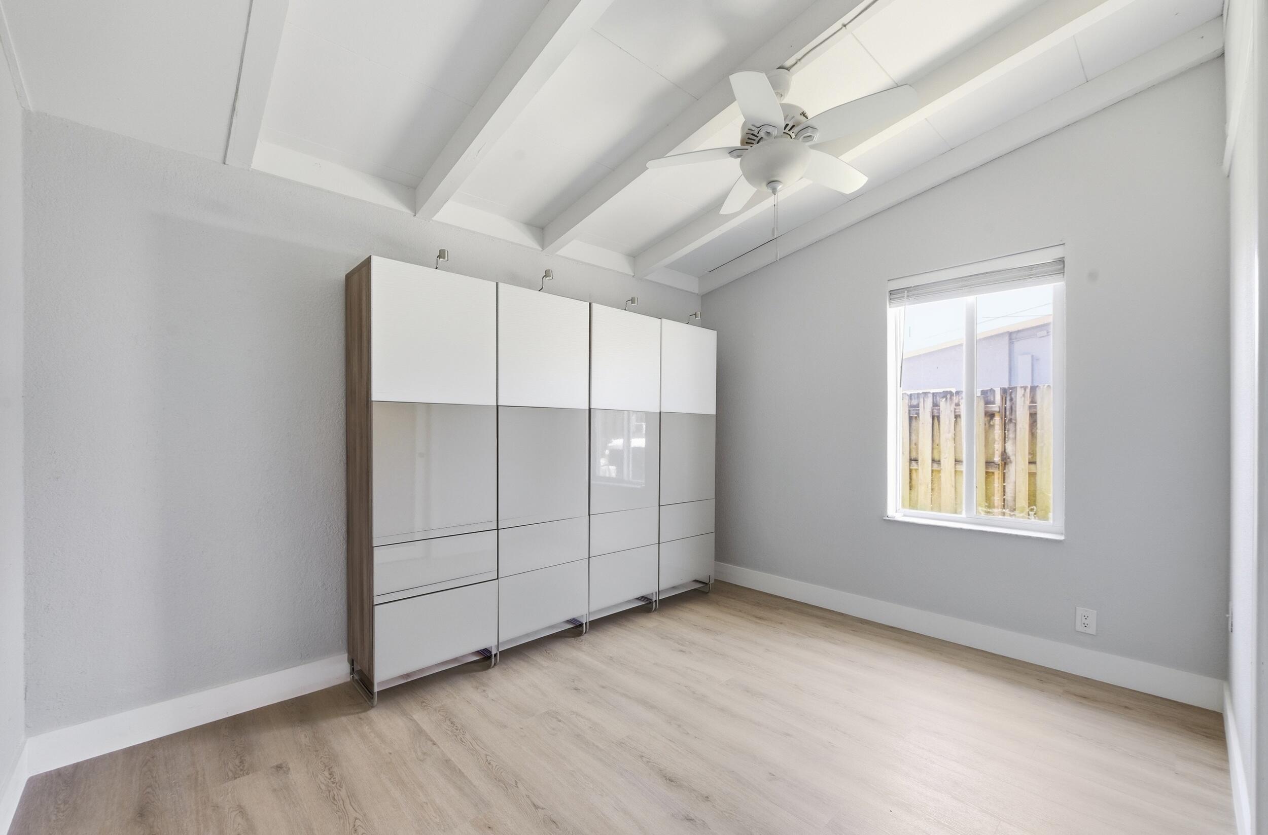 LAUDERDALE ISLES NO 2 - Residential