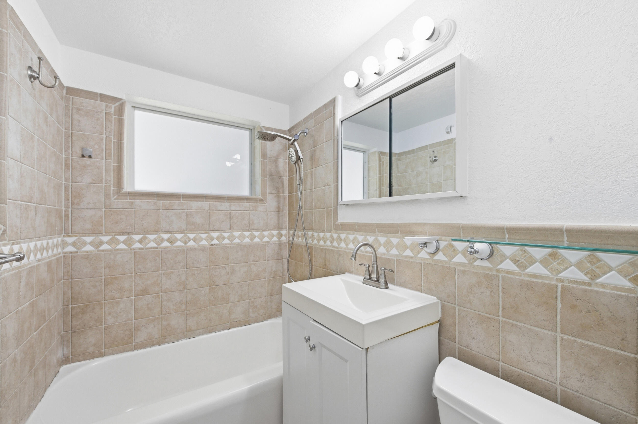 LAUDERDALE ISLES NO 2 - Residential