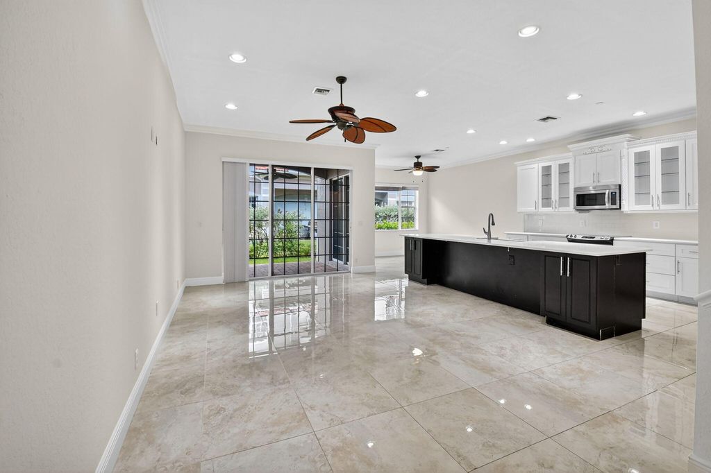 Photo of 125 Lancaster Road, Boynton Beach, FL 33426 (MLS # R11107750)