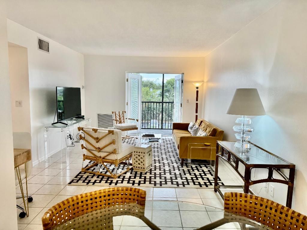 Photo of 1601 S Flagler Drive #201o, West Palm Beach, FL 33401 (MLS # R11144962)