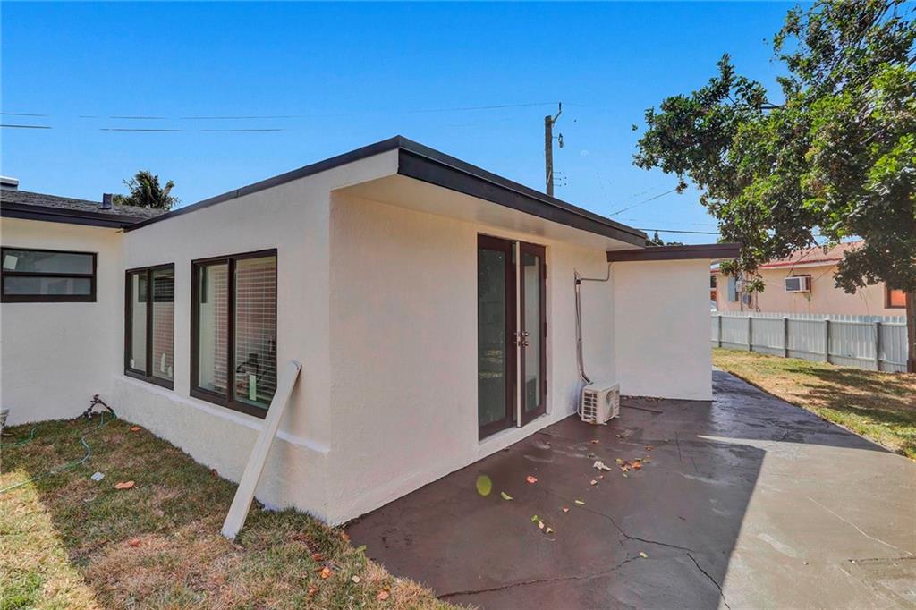 BEVERLY PARK - Residential