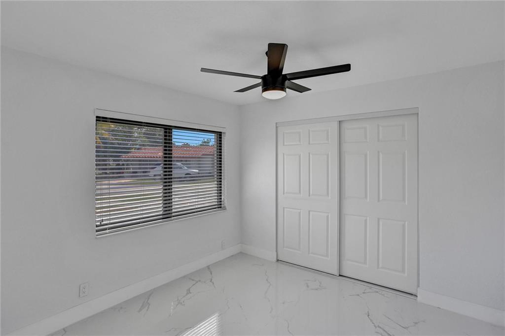 BEVERLY PARK - Residential