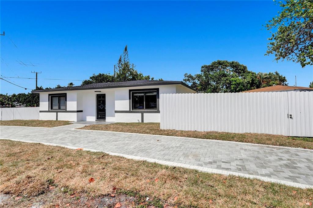 BEVERLY PARK - Residential