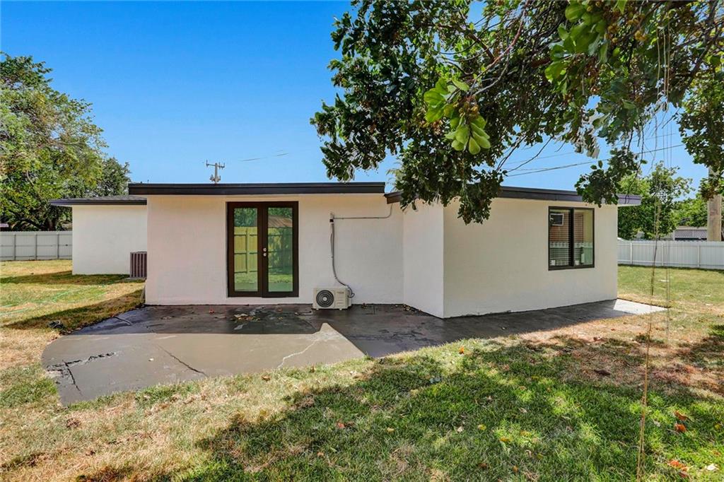BEVERLY PARK - Residential