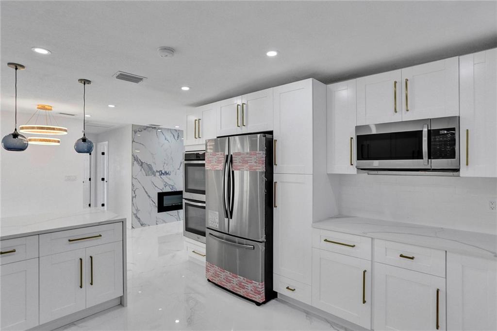 BEVERLY PARK - Residential