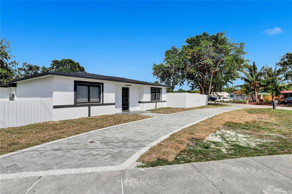 BEVERLY PARK - Residential