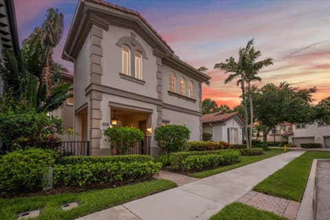 Property photo of 208 Glacier Street, Palm Beach Gardens, FL 33410