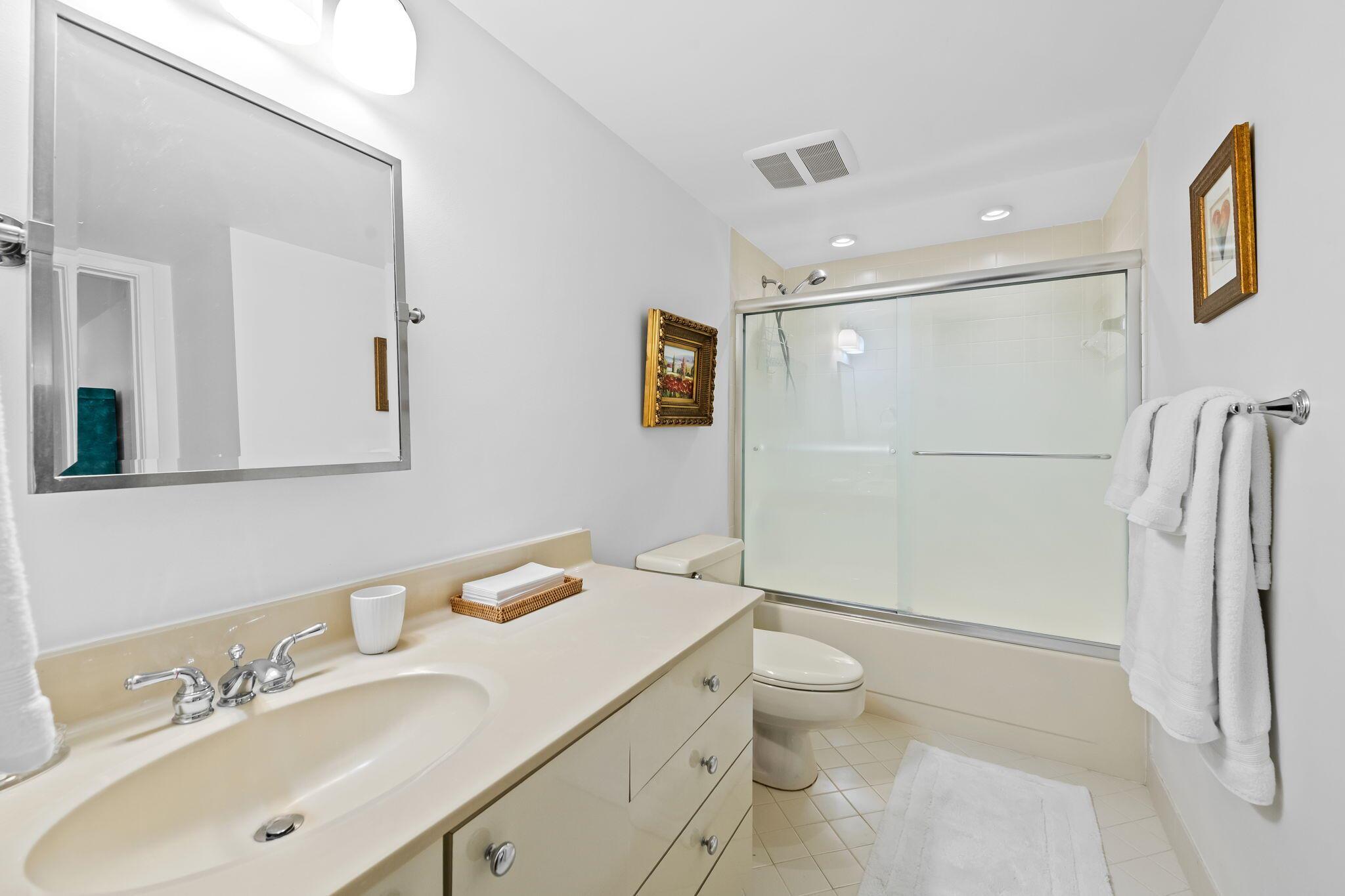 CORONADO AT HIGHLAND BEAC - Residential Lease