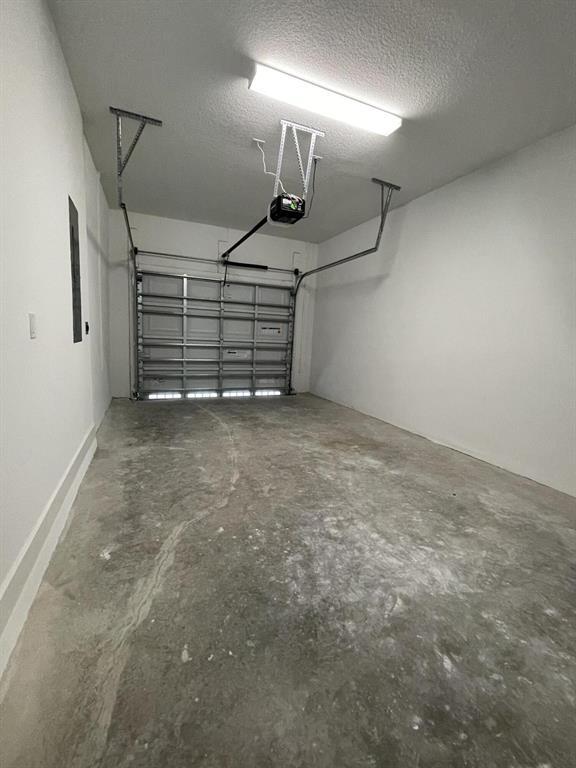 DEERFIELD CROSSING - Residential