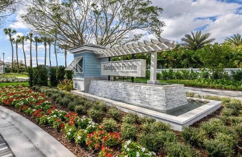 Tiny photo for 615 Parsons Way, Deerfield Beach, FL 33442 (MLS # B26008498)