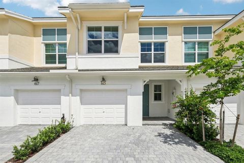 Tiny photo for 615 Parsons Way, Deerfield Beach, FL 33442 (MLS # B26008498)