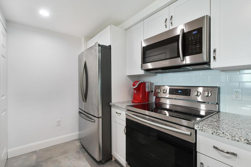 Photo of 625 Casa Loma 908 Boulevard #908, Boynton Beach, FL 33435 (MLS # R11135587)