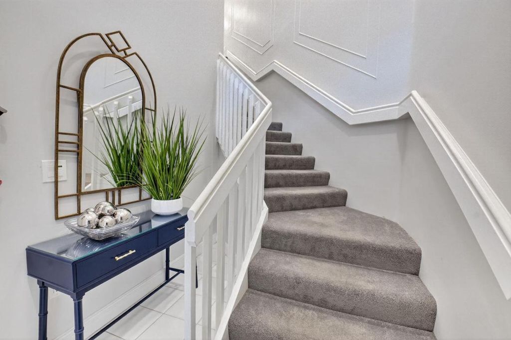 Photo of 5374 Venetia Court #E, Boynton Beach, FL 33437 (MLS # R11155191)