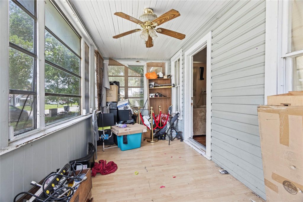 Photo of 638 S 12th Street, Fort Pierce, FL 34950 (MLS # F10449995)