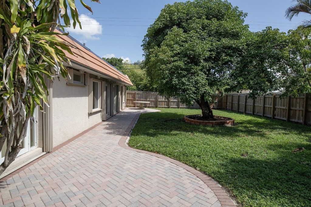 Photo of 1201 NW 7th Street, Boca Raton, FL 33486 (MLS # F10458294)