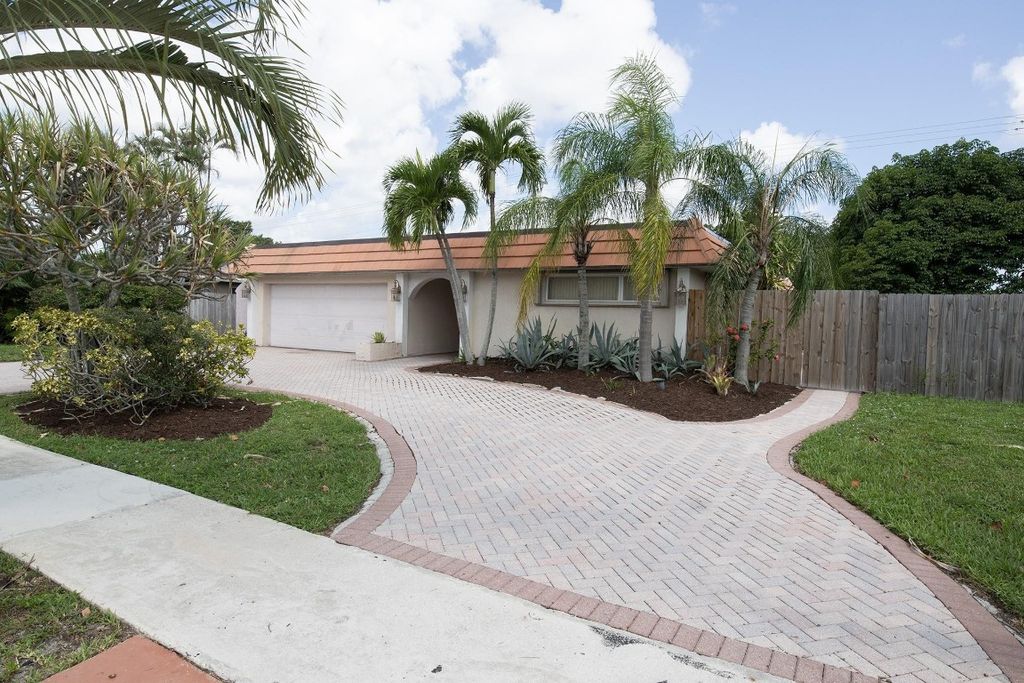 Photo of 1201 NW 7th Street, Boca Raton, FL 33486 (MLS # F10458294)