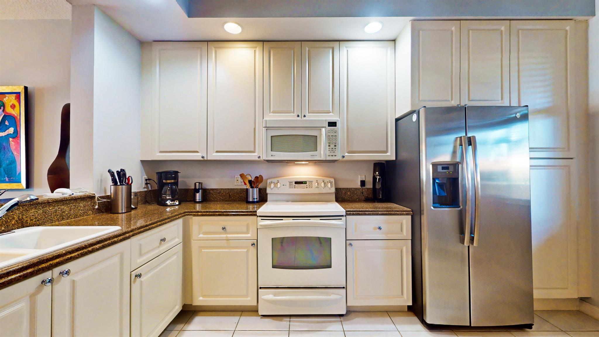 27 W Harbour Isle Drive 205