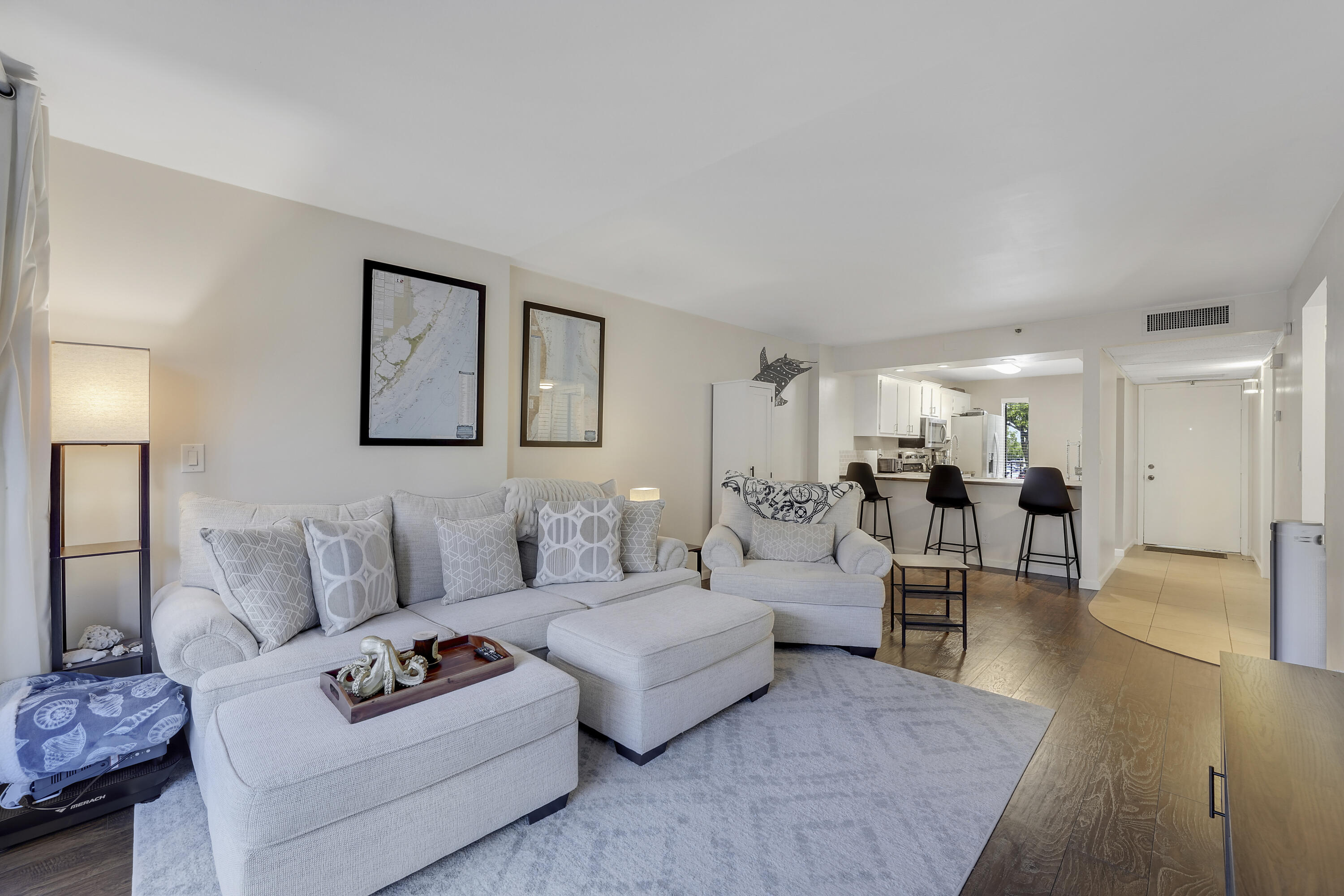 20 Royal Palm Way 204