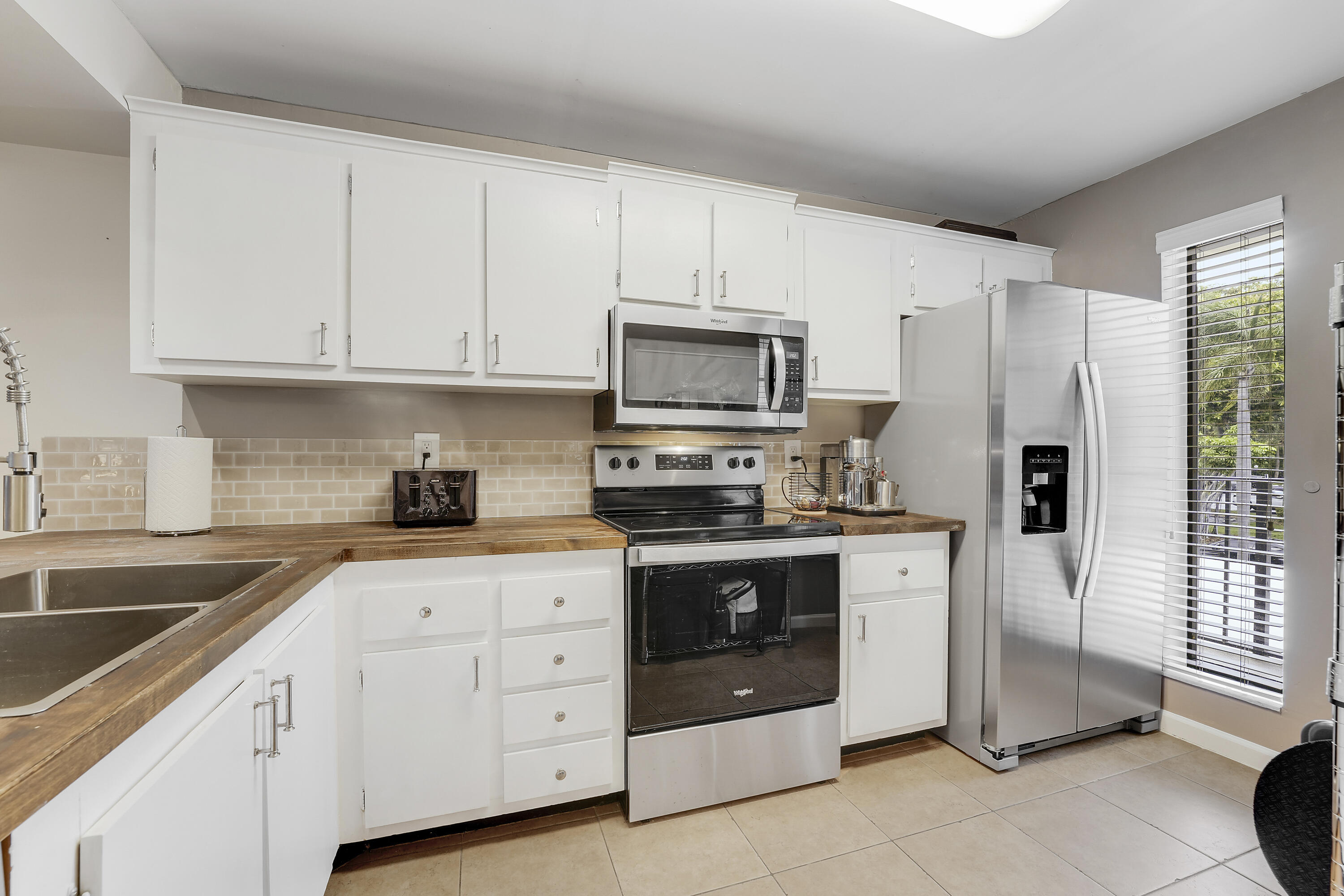 20 Royal Palm Way 204