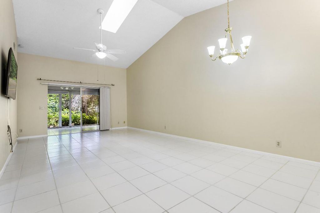 Photo of 8187 SE Fox Hill Place, Hobe Sound, FL 33455 (MLS # R11107039)