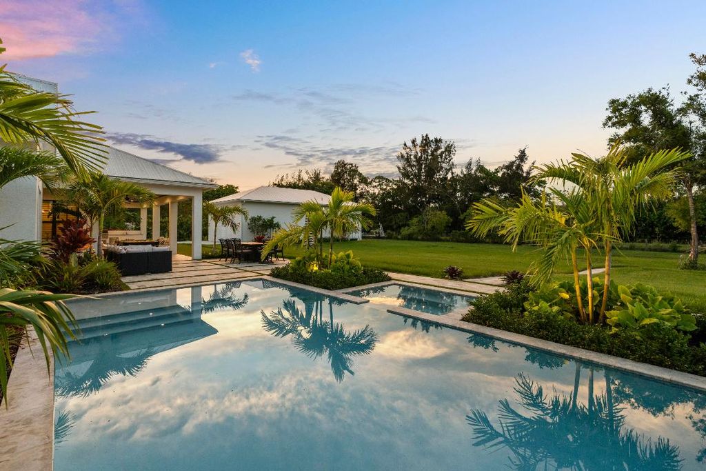 Photo of 9339 154th Road N, Jupiter, FL 33478 (MLS # R10997097)