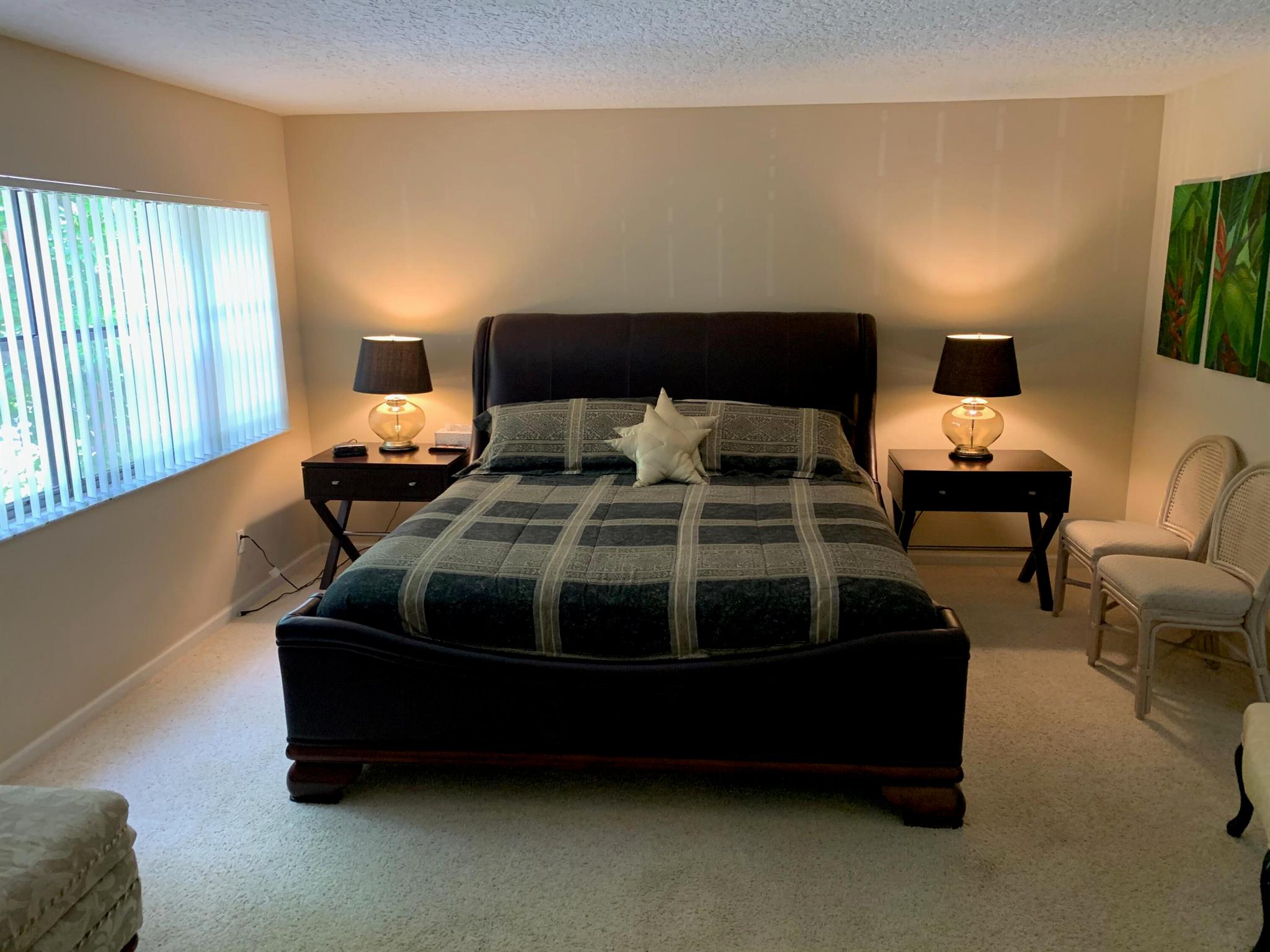 UNO LAGO - Residential Lease