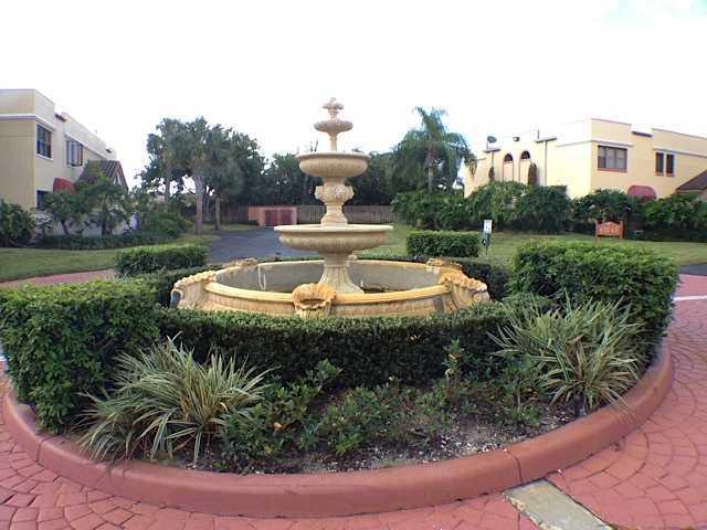 UNO LAGO - Residential Lease