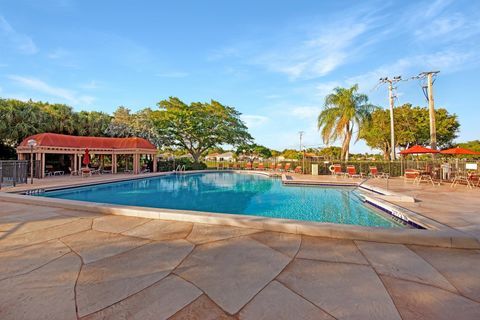 A home in Deerfield Beach